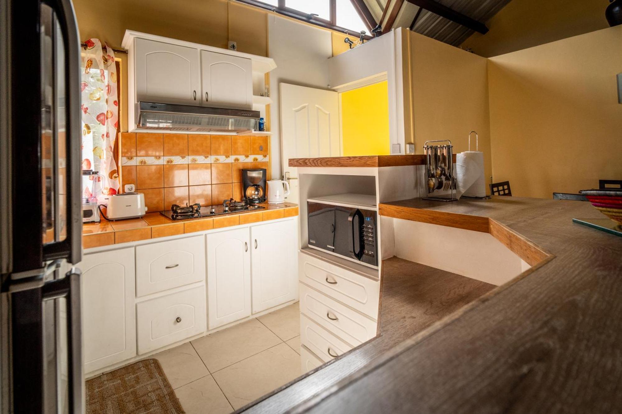 Charming Condo Rivière Noire Dış mekan fotoğraf